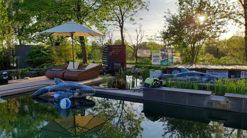 Naturpools von Teichmeister Pool- und Gartentage Hofquartier bei München
