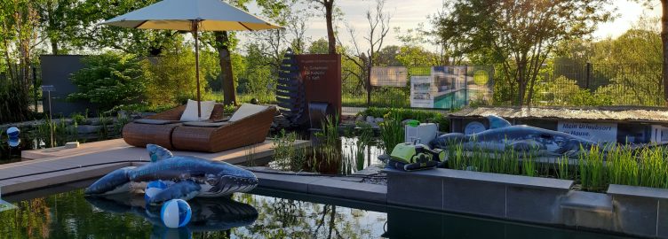 Naturpools von Teichmeister Pool- und Gartentage Hofquartier bei München