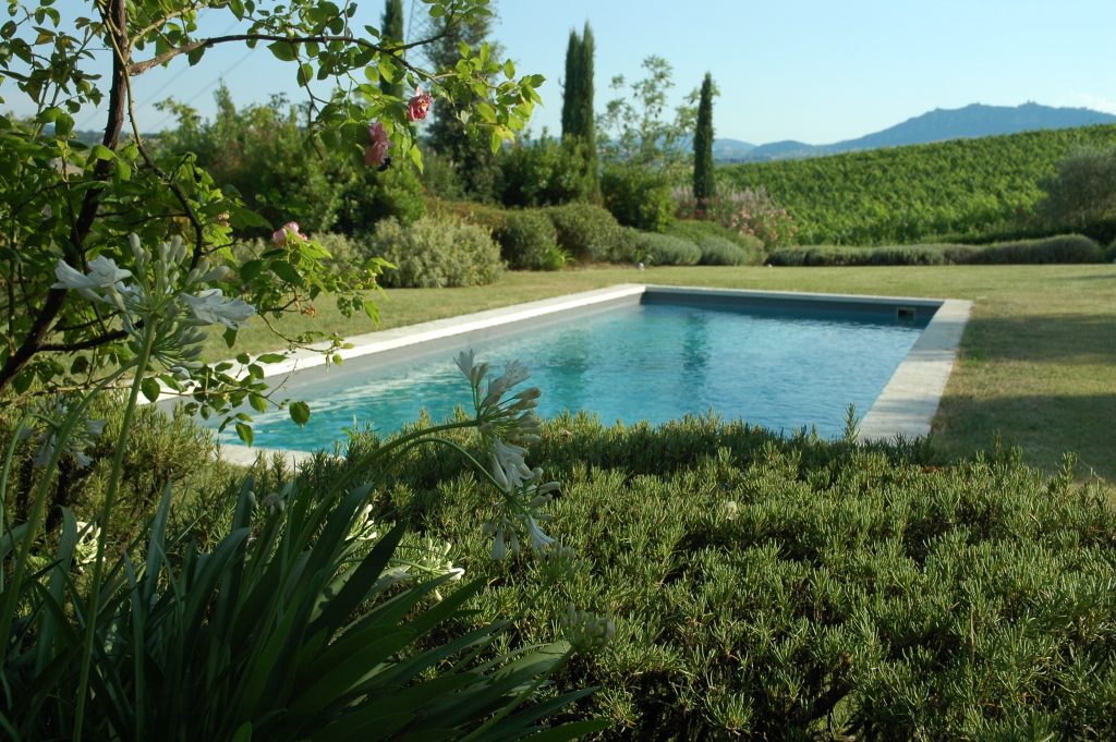 Wir blicken in den Süden: So sieht italienisches Gartendesign aus. Foto: Filippo Piva