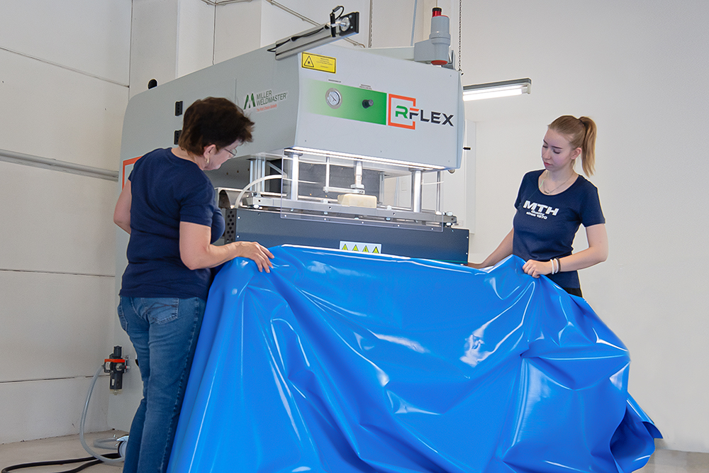 Fertigung einer aufblasbaren Winterabdeckung