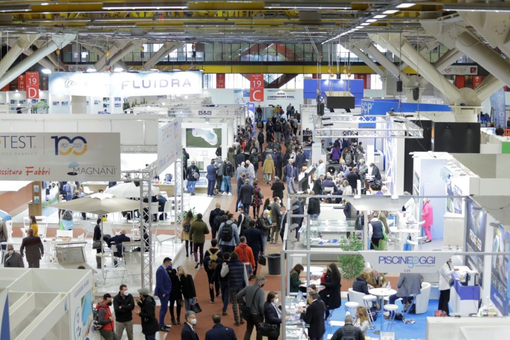 Forum Piscine 2026 Messehalle mit Ständen