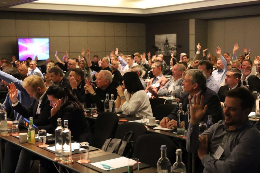 bsw-Konferenz in Hamburg - Die Schwimmbad- und Wellnessbranche ist im bsw (Bundesverband Schwimmbad- & Wellness organisiert).