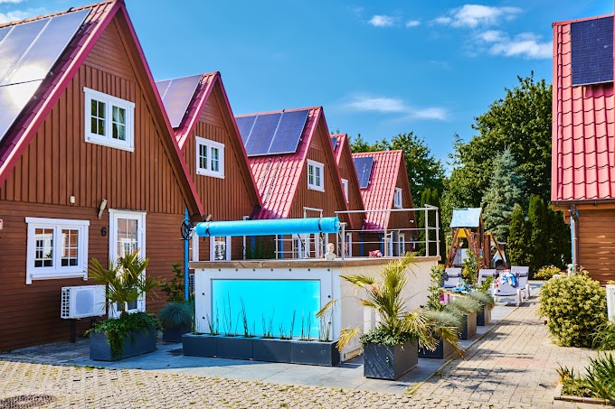 CubePools mobile ContainerPools für Ferienunterkünfte