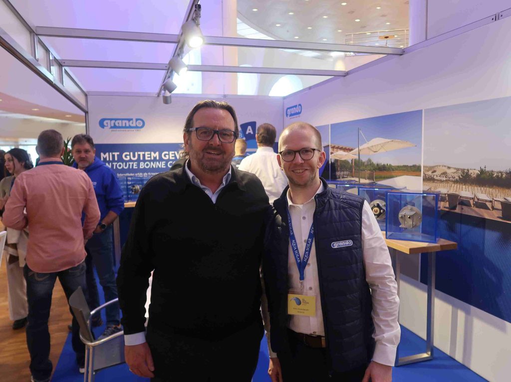 Zwei Männer bei der AS Infotagung in Basel.