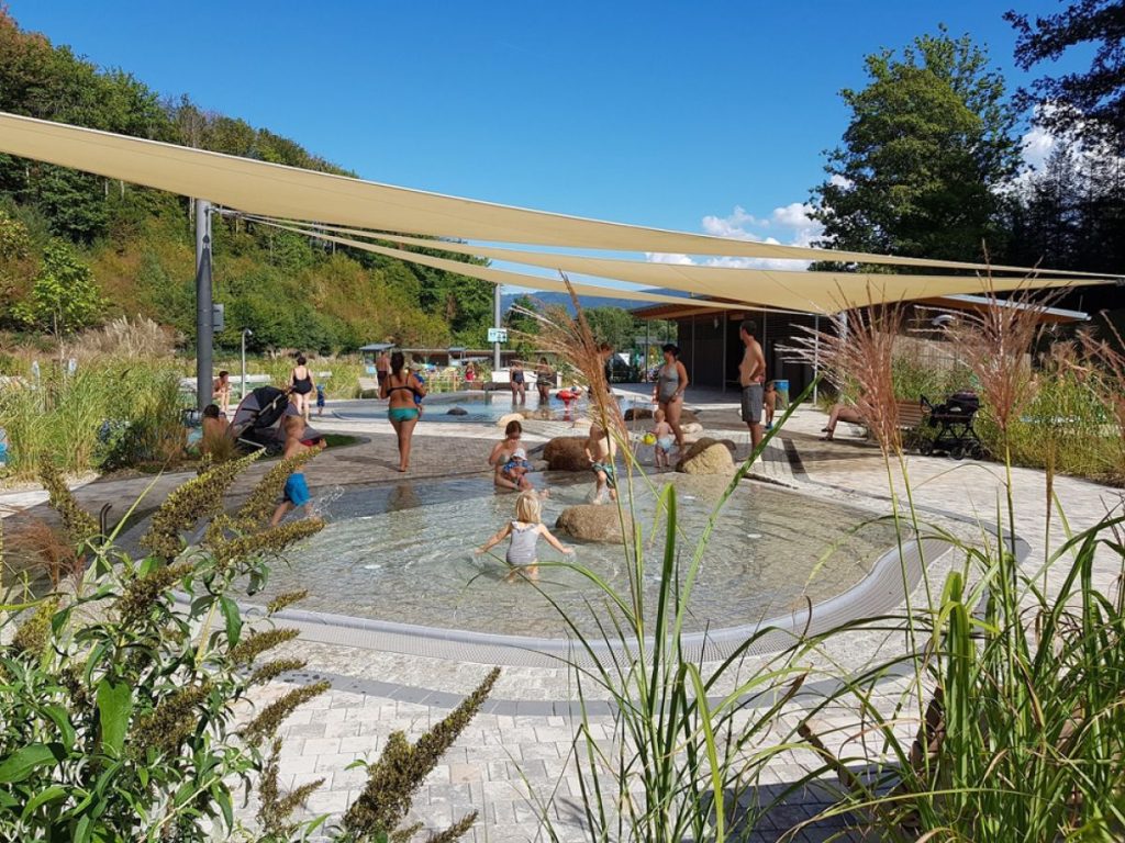 Beschattungssysteme und Sonnensegel für Schwimmbäder von Planex GmbH