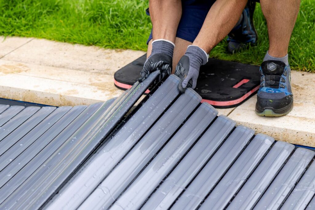 WaterBeck Poolabdeckung mit Lamellen Installation