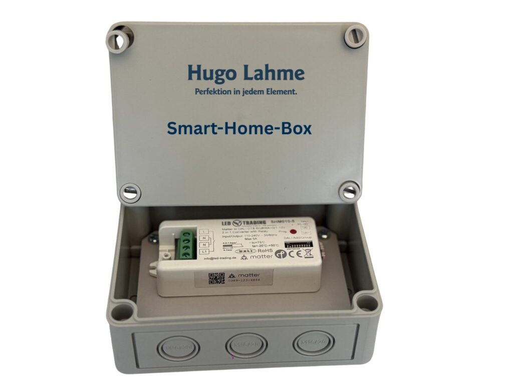 Die Smart Home Box von Hugo Lahme GmbH hat den Golden Wave 2026 in der Kategorie "Smart Technology" gewonnen.