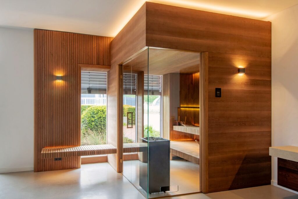 Sauna von corso Sauna aus Holz mit Glas