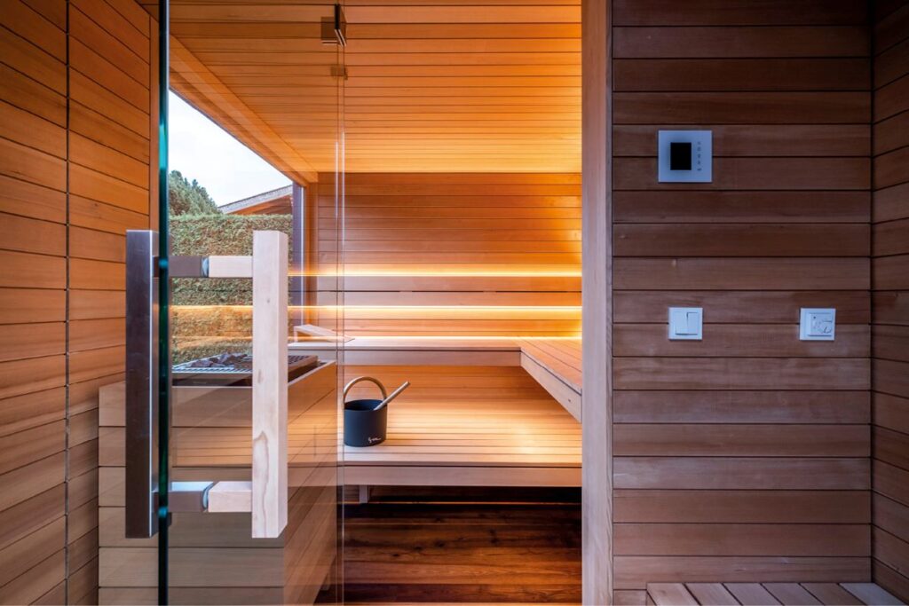 corso sauna Außensauna mit Vorraum